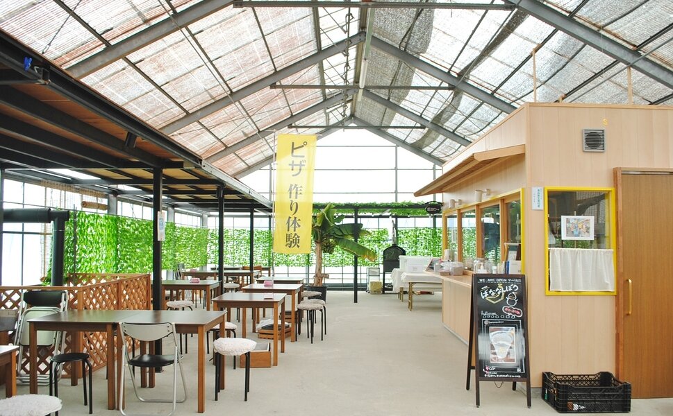 カフェ併設の稲沢フルーツ園