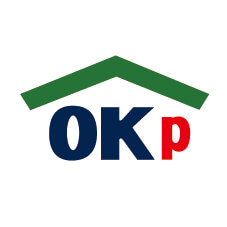緑色の屋根の形をしたロゴにネイビーでOKの文字、赤文字でPが描かれた中部OKペイントロゴ画像。