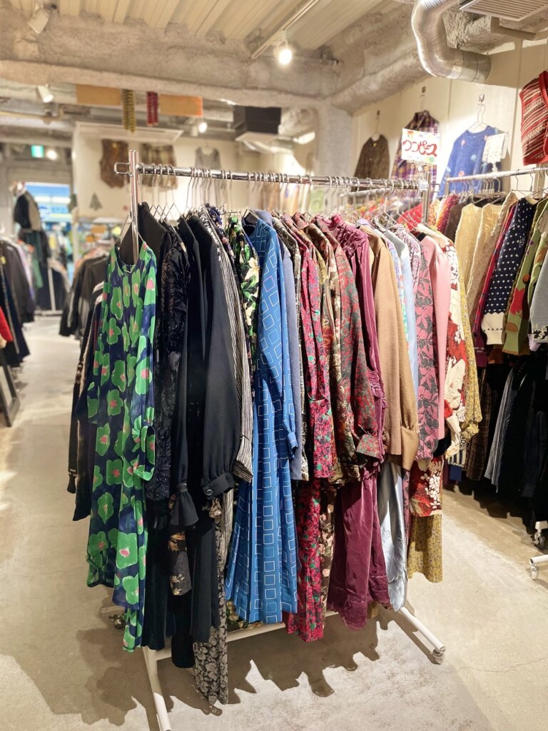 大須の古着屋サボテン洋品店