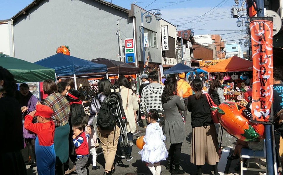 滝子マルシェハロウィンパーティーの様子